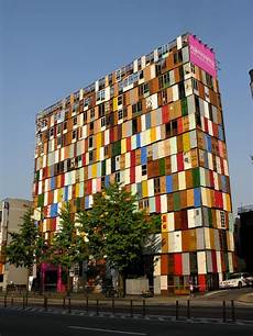 Doors Building