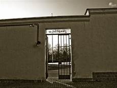 Thinto Doors